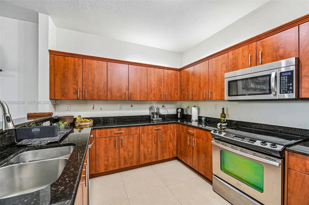 8175 NW 114th Pl Doral, FL 33178