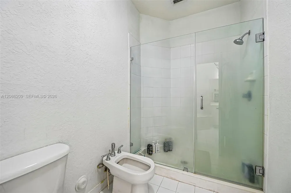 8175 NW 114th Pl Doral, FL 33178
