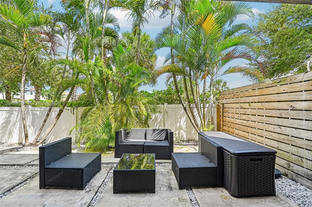 8175 NW 114th Pl Doral, FL 33178