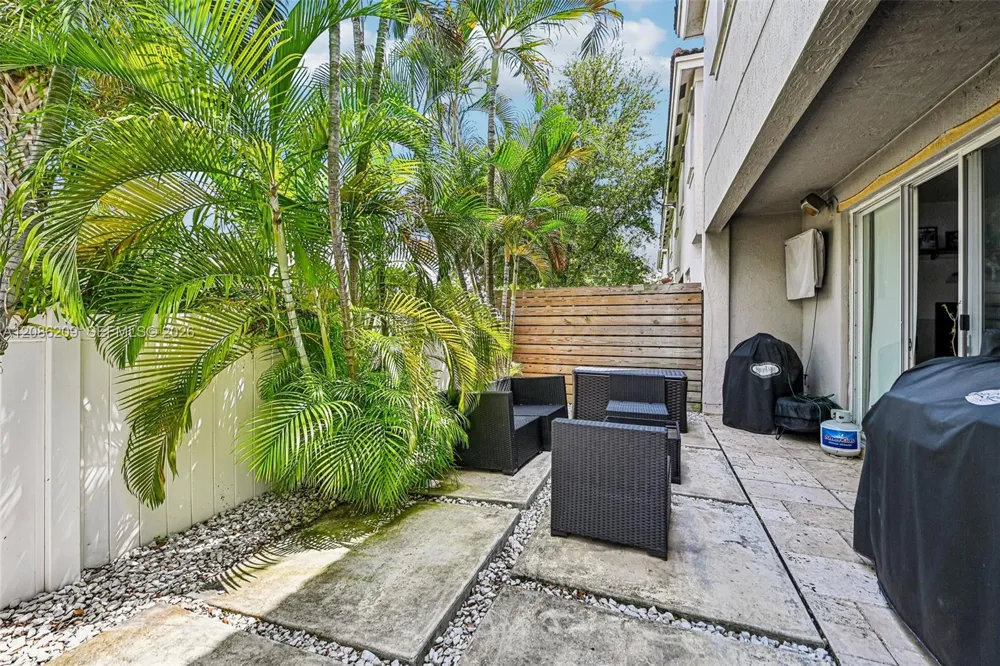 8175 NW 114th Pl Doral, FL 33178