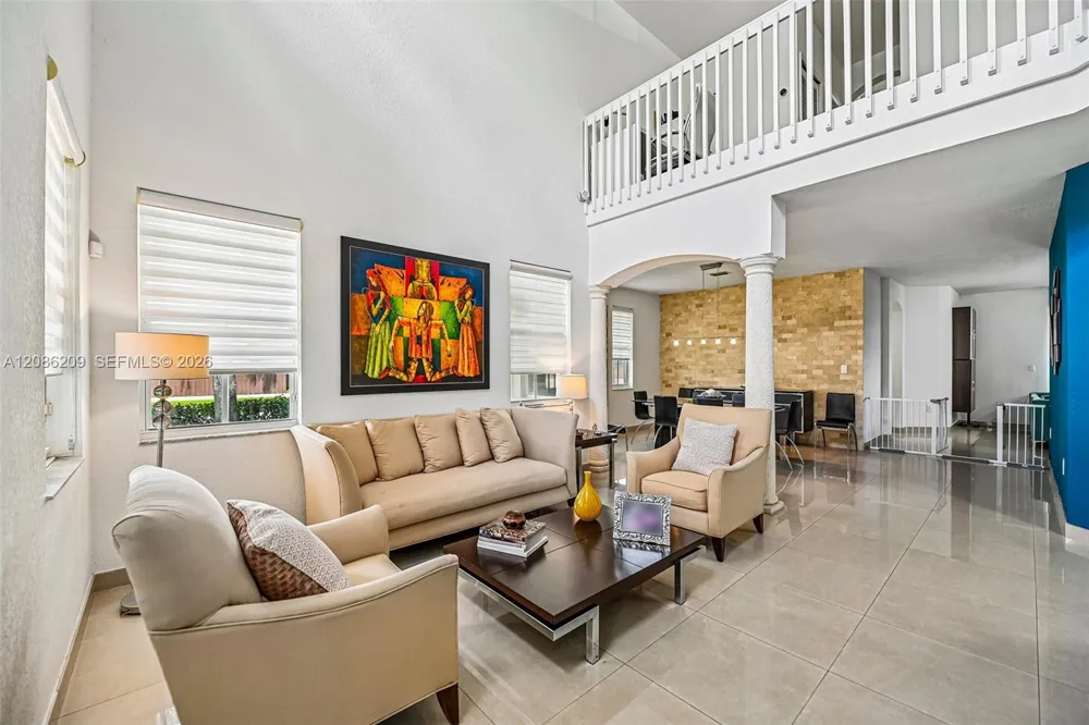8175 NW 114th Pl Doral, FL 33178