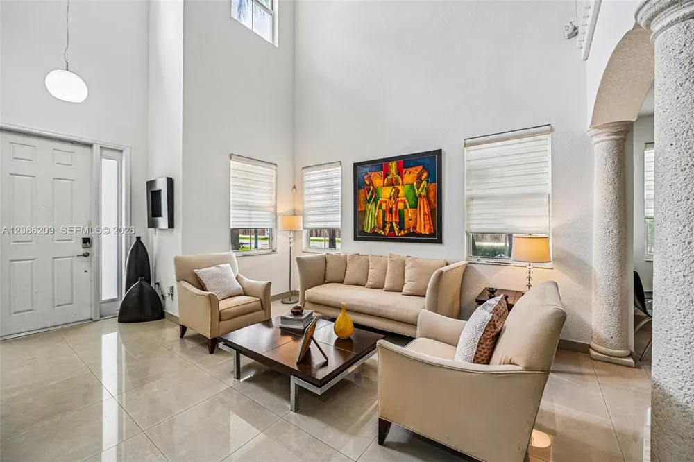8175 NW 114th Pl Doral, FL 33178