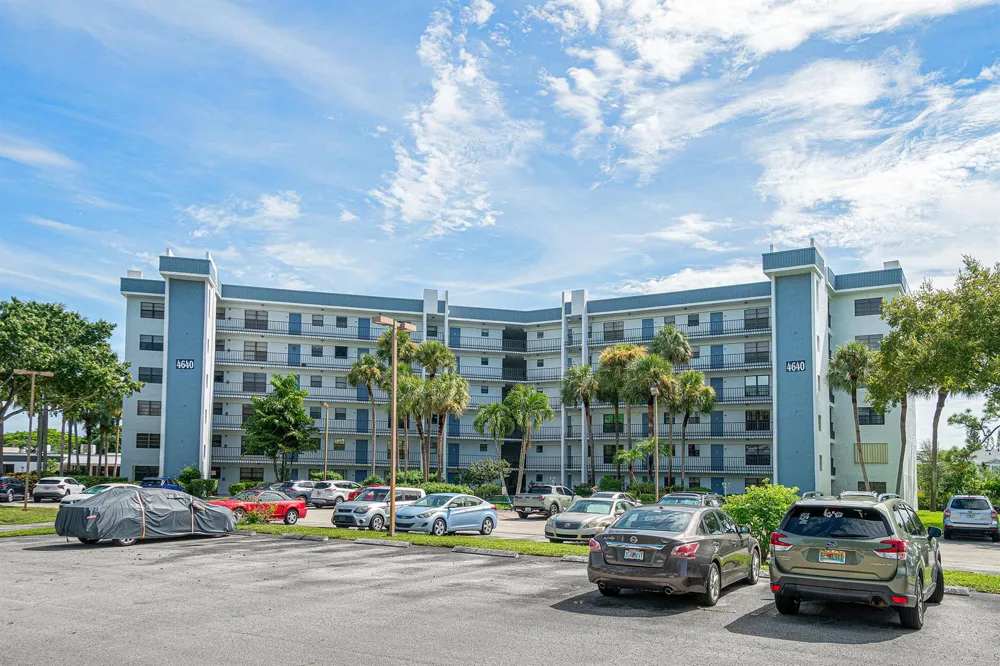 4640 LUCERNE LAKES BOULEVARD W #303 Lake Worth, FL 33467
