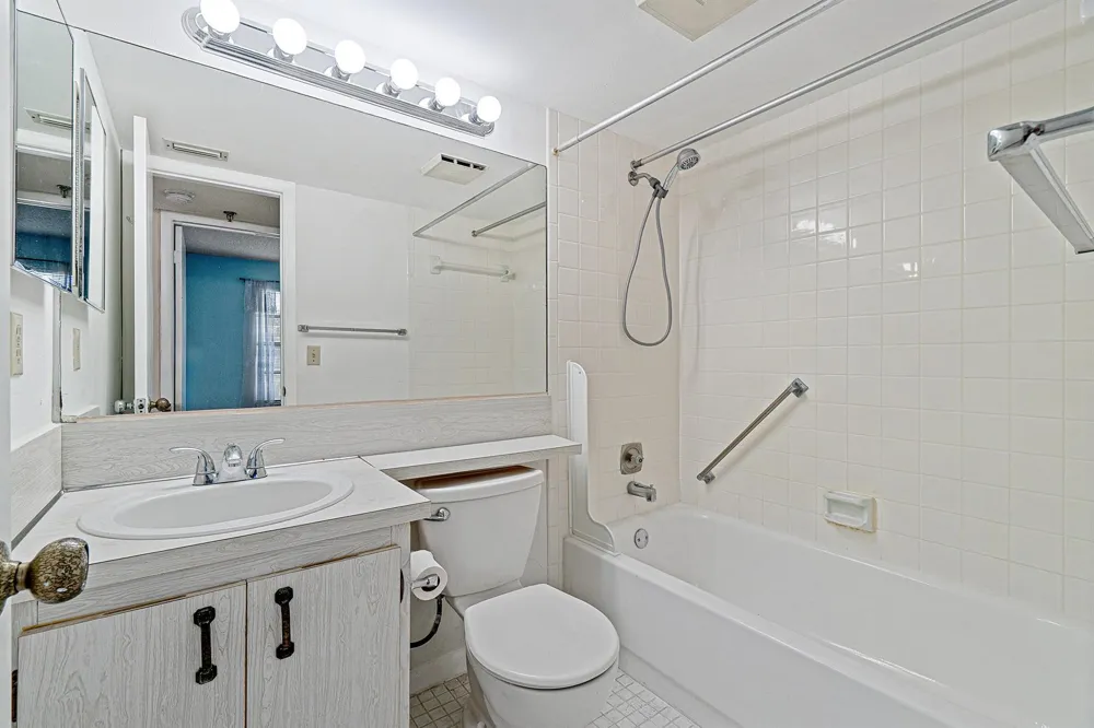 4640 LUCERNE LAKES BOULEVARD W #303 Lake Worth, FL 33467