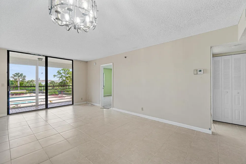 4640 LUCERNE LAKES BOULEVARD W #303 Lake Worth, FL 33467