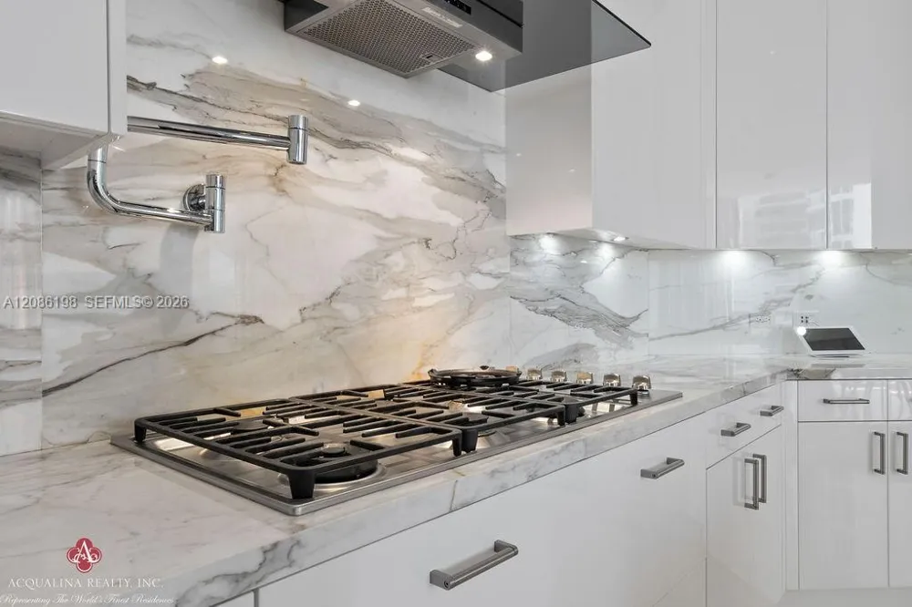 17749 Collins Ave #902 Sunny Isles Beach, FL 33160