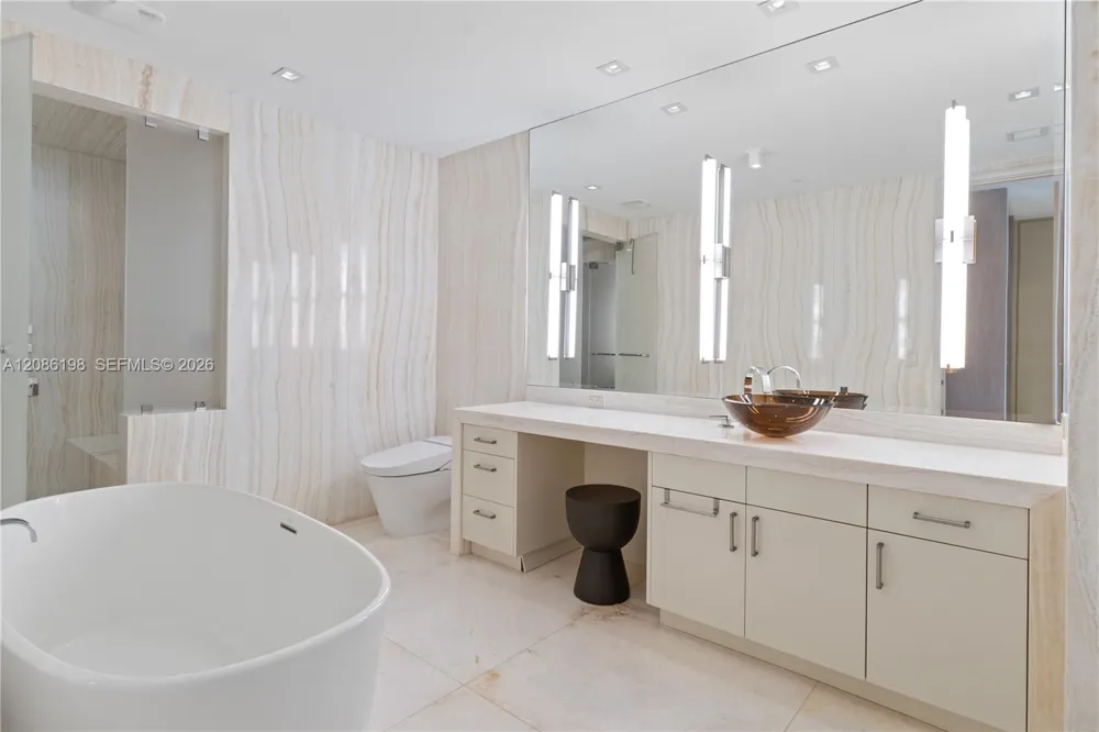 17749 Collins Ave #902 Sunny Isles Beach, FL 33160