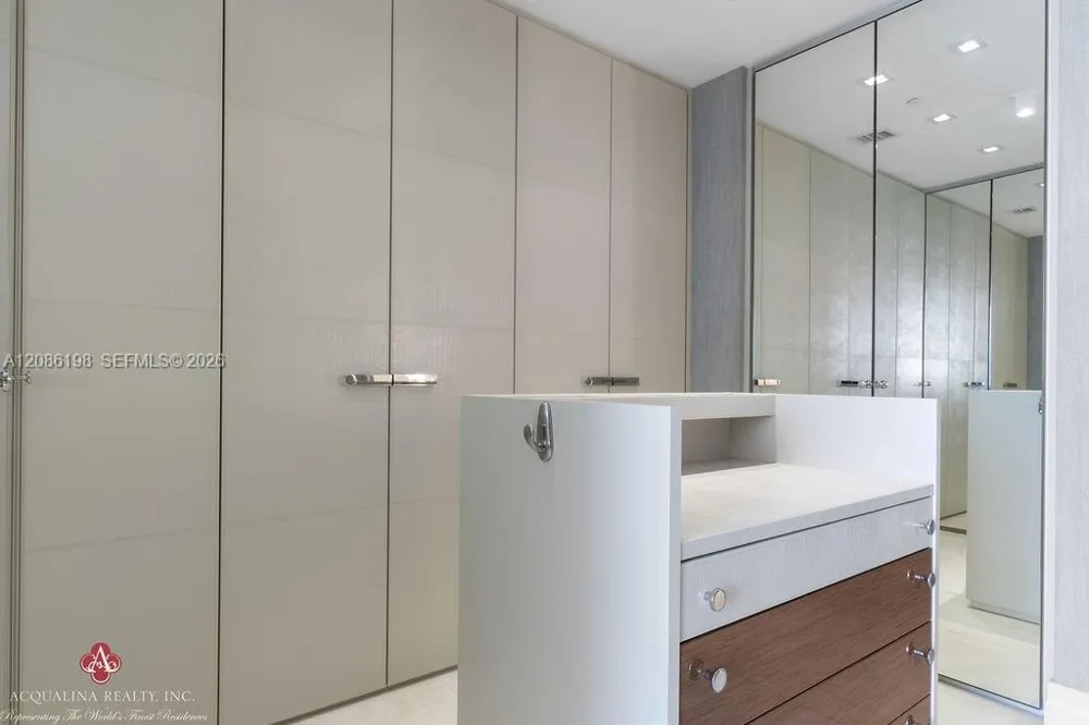 17749 Collins Ave #902 Sunny Isles Beach, FL 33160