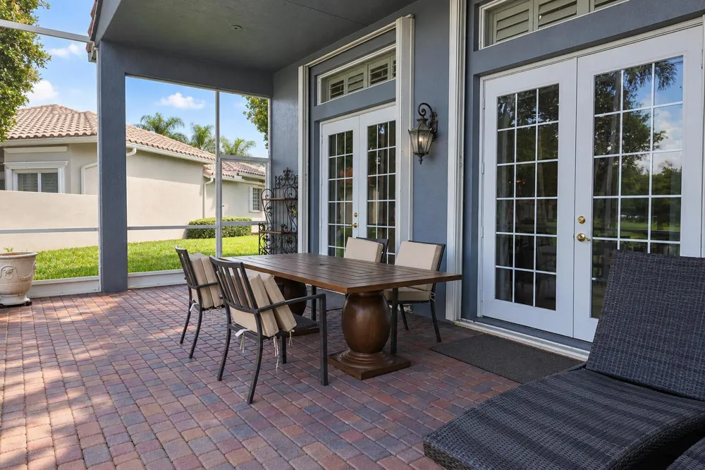 6579 PAVONE STREET Lake Worth, FL 33467