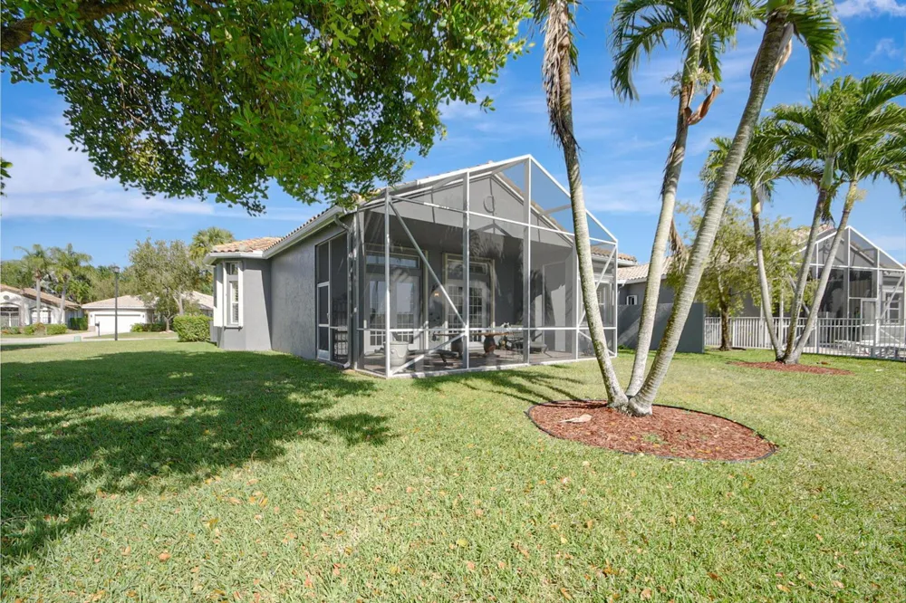 6579 PAVONE STREET Lake Worth, FL 33467
