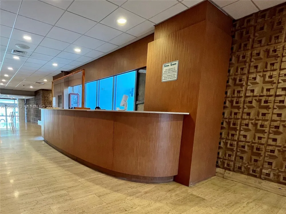 2899 Collins Ave #550 Miami Beach, FL 33140