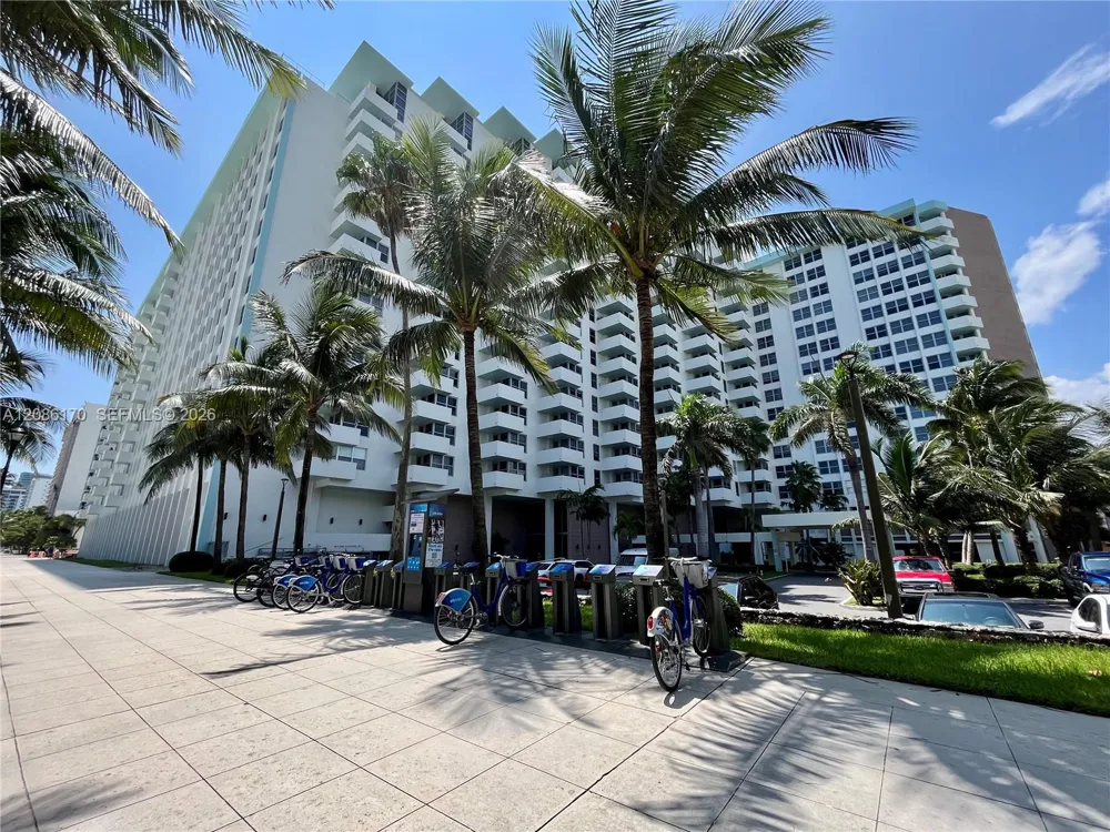 2899 Collins Ave #550 Miami Beach, FL 33140