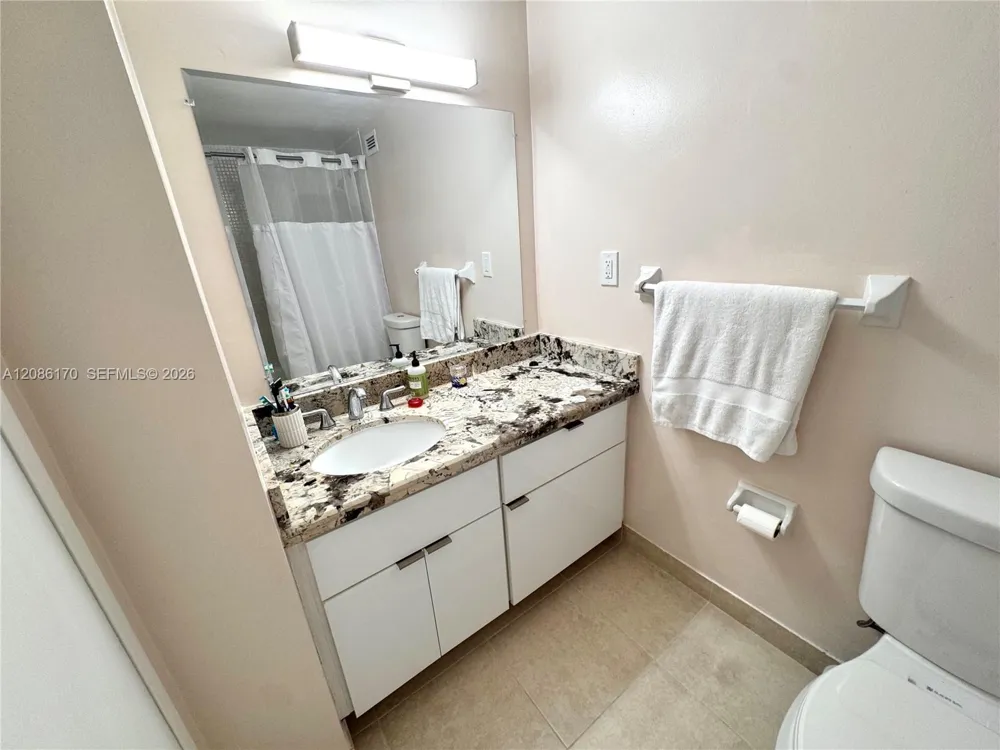 2899 Collins Ave #550 Miami Beach, FL 33140