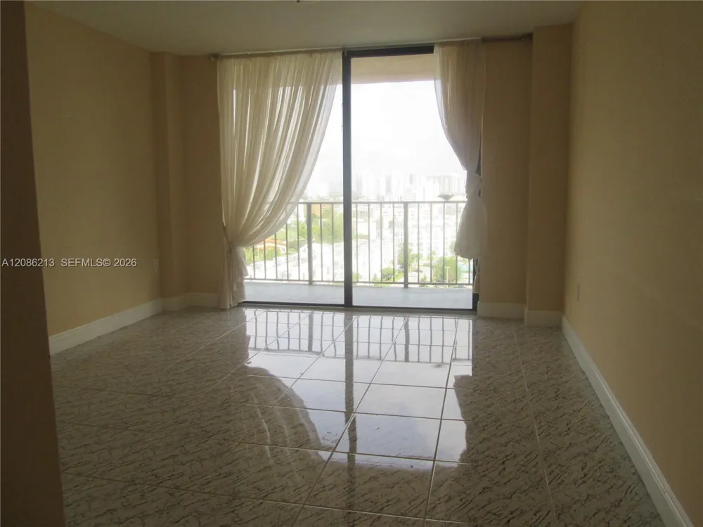 210 174th St #1510 Sunny Isles Beach, FL 33160