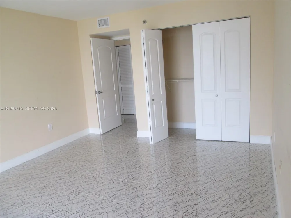 210 174th St #1510 Sunny Isles Beach, FL 33160