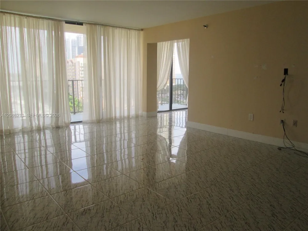 210 174th St #1510 Sunny Isles Beach, FL 33160