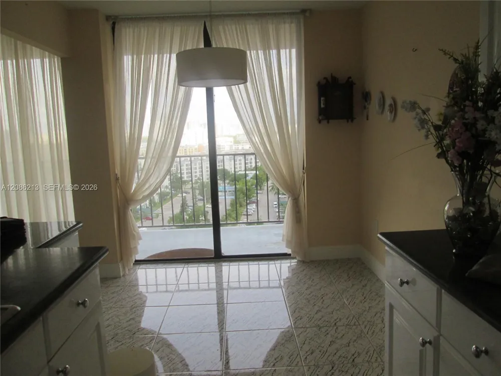 210 174th St #1510 Sunny Isles Beach, FL 33160