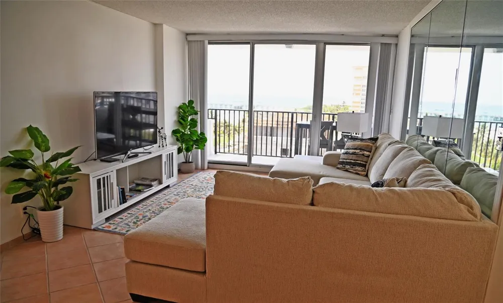 525 OCEAN BOULEVARD #923 Pompano Beach, FL 33062