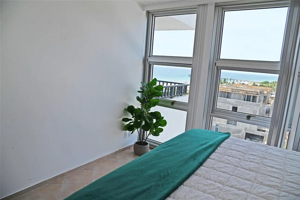 525 OCEAN BOULEVARD #923 Pompano Beach, FL 33062