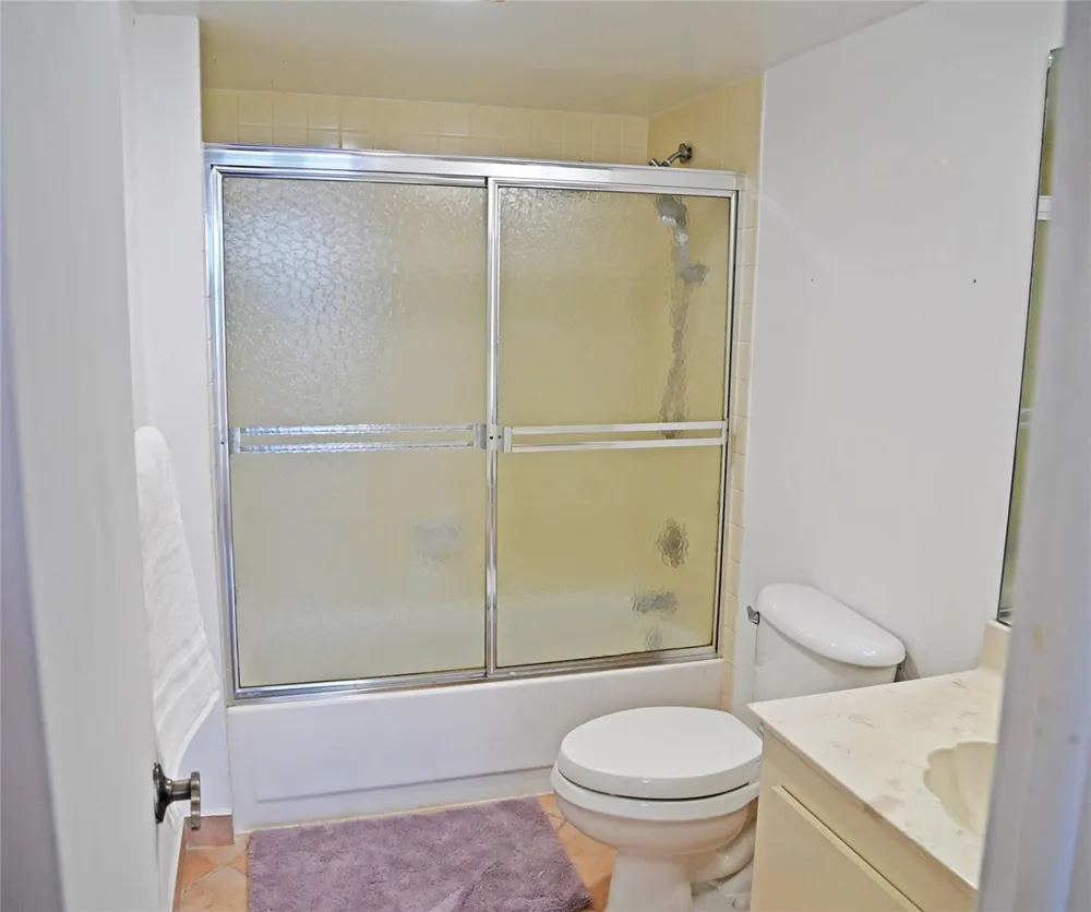 525 OCEAN BOULEVARD #923 Pompano Beach, FL 33062