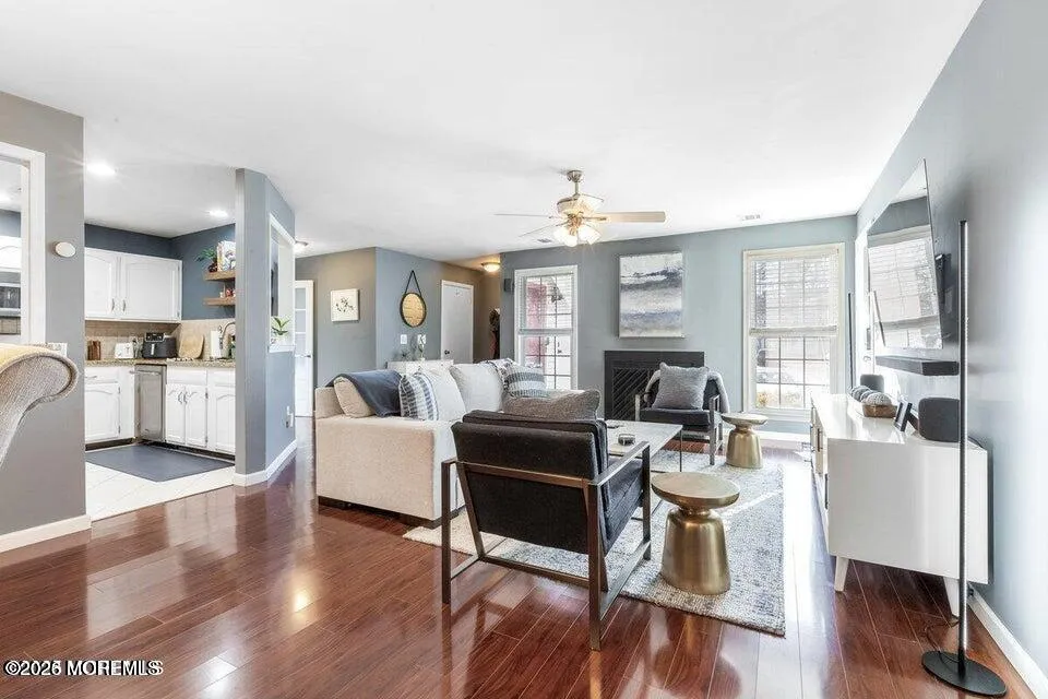 334 Mayfair Place Morganville, NJ 07751