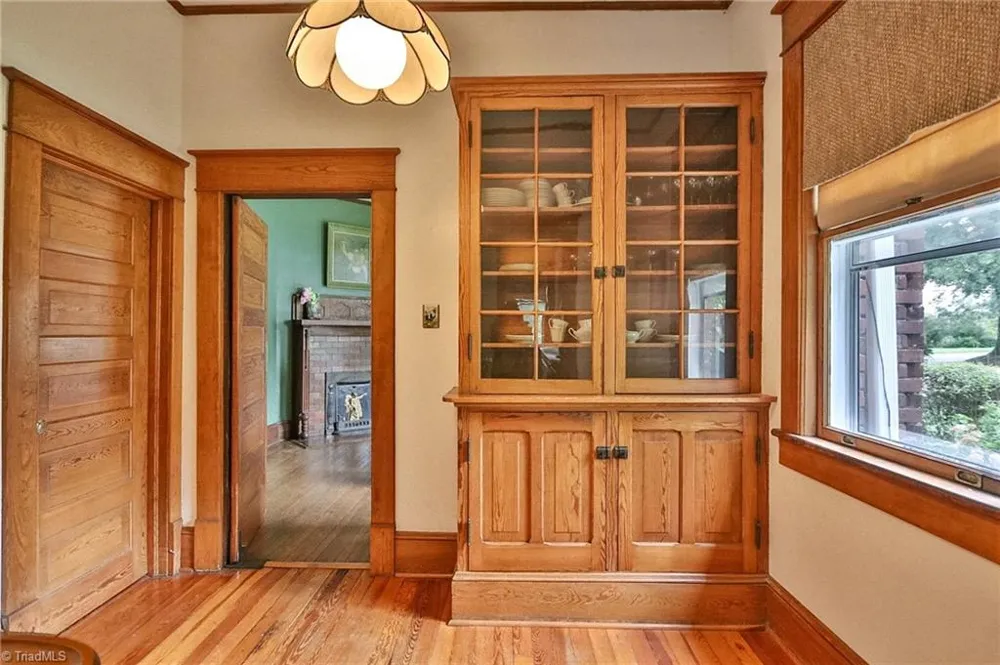 418 W Main Street Elkin, NC 28621