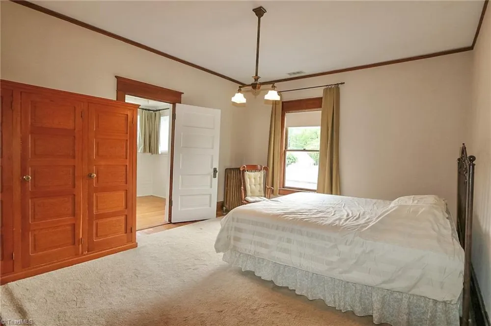 418 W Main Street Elkin, NC 28621