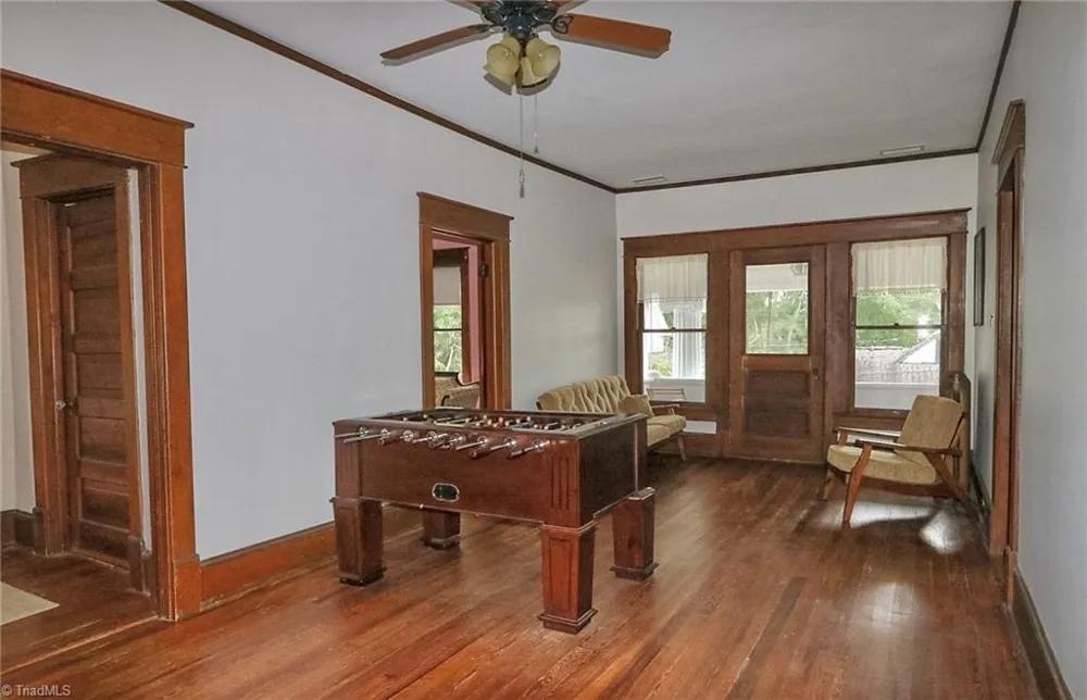 418 W Main Street Elkin, NC 28621