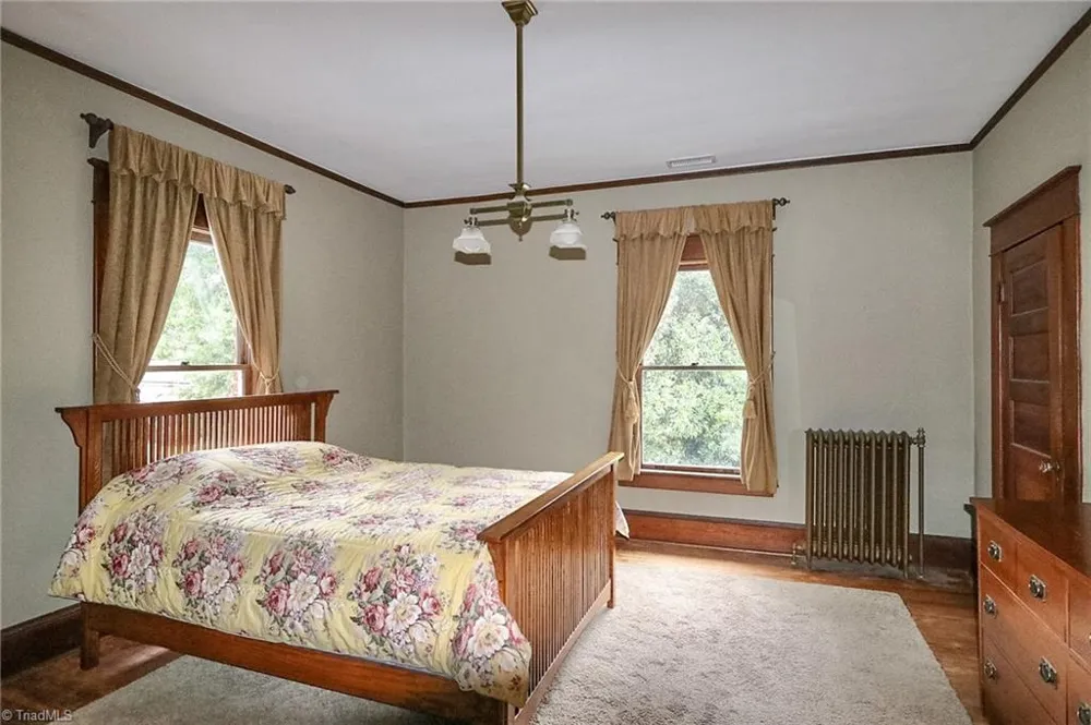 418 W Main Street Elkin, NC 28621