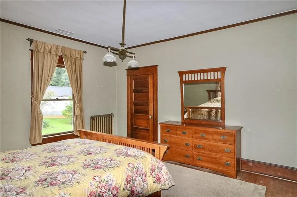 418 W Main Street Elkin, NC 28621