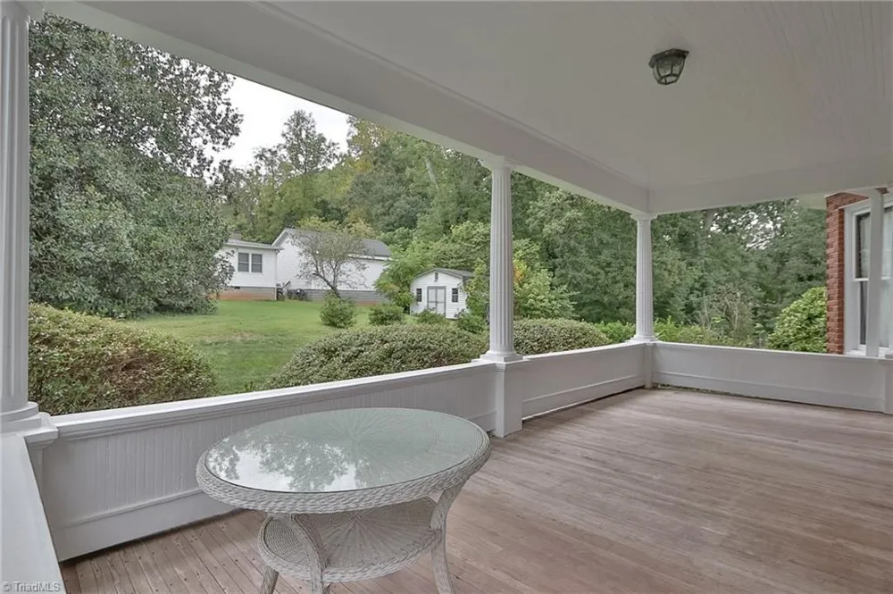 418 W Main Street Elkin, NC 28621
