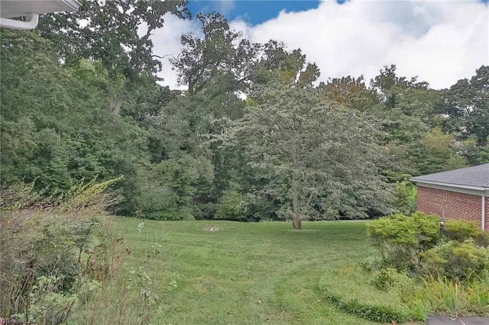 418 W Main Street Elkin, NC 28621
