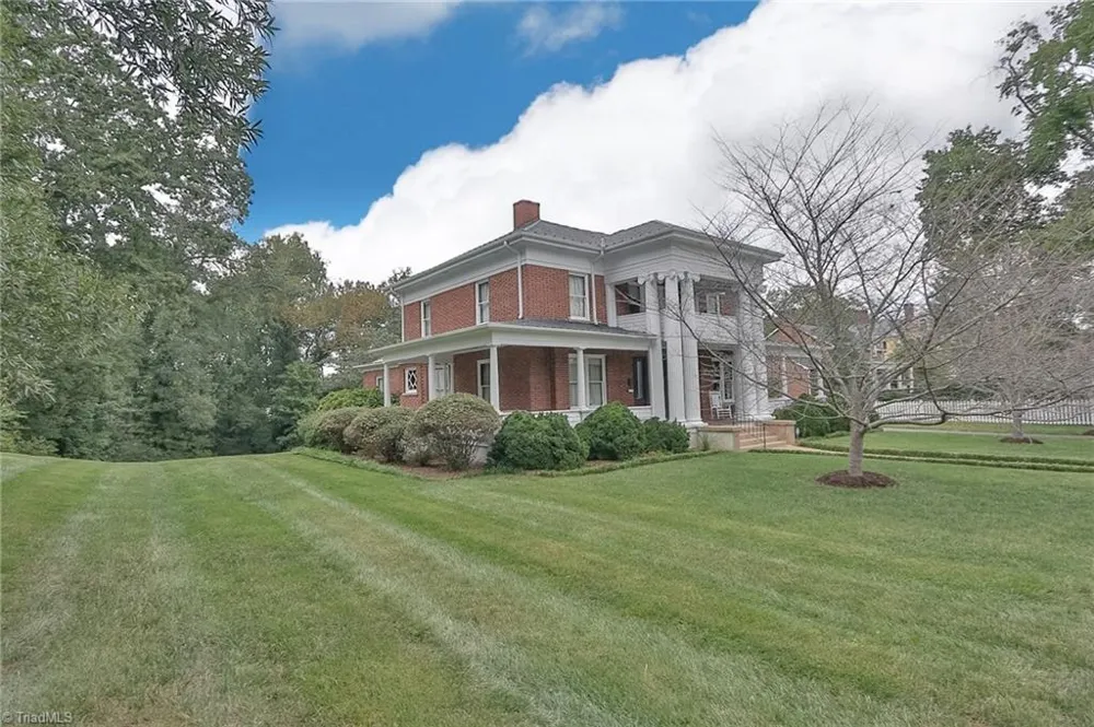 418 W Main Street Elkin, NC 28621
