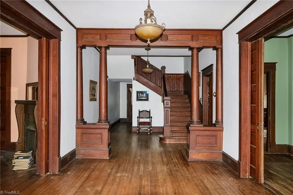 418 W Main Street Elkin, NC 28621