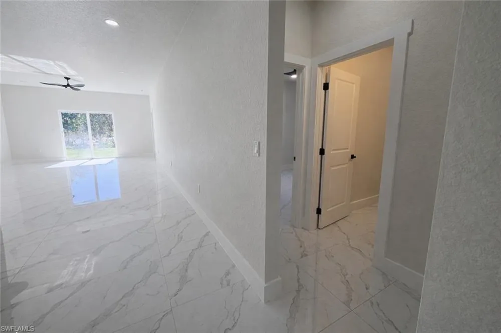 4820 24th Street SW Lehigh Acres, FL 33973