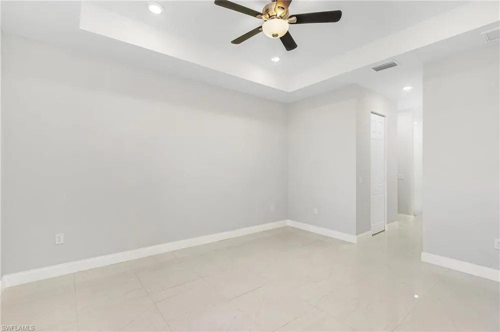 2708 Diplomat Parkway W Cape Coral, FL 33993