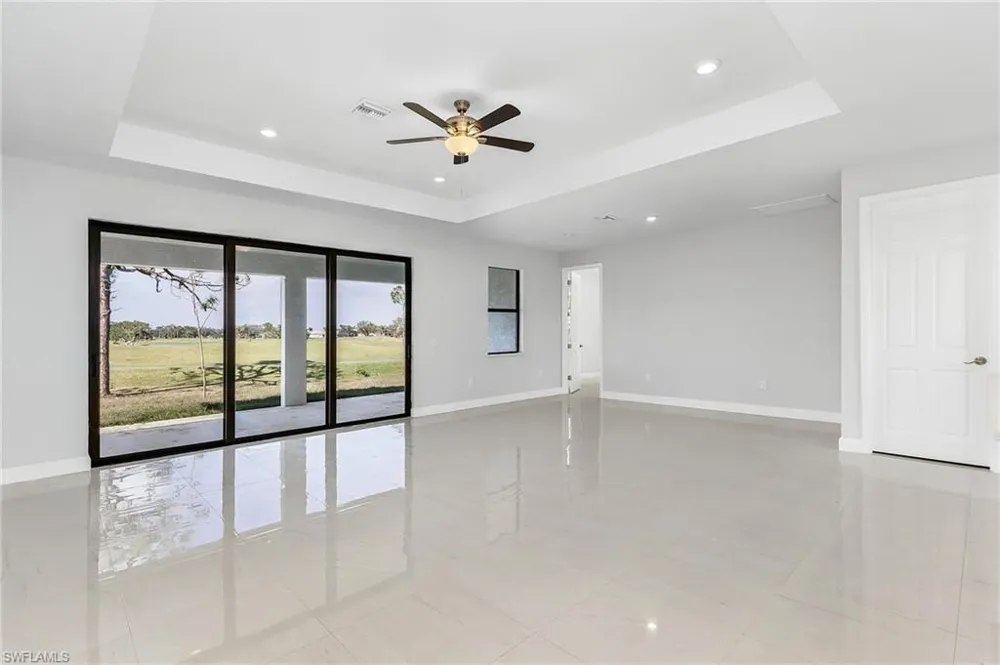 2708 Diplomat Parkway W Cape Coral, FL 33993