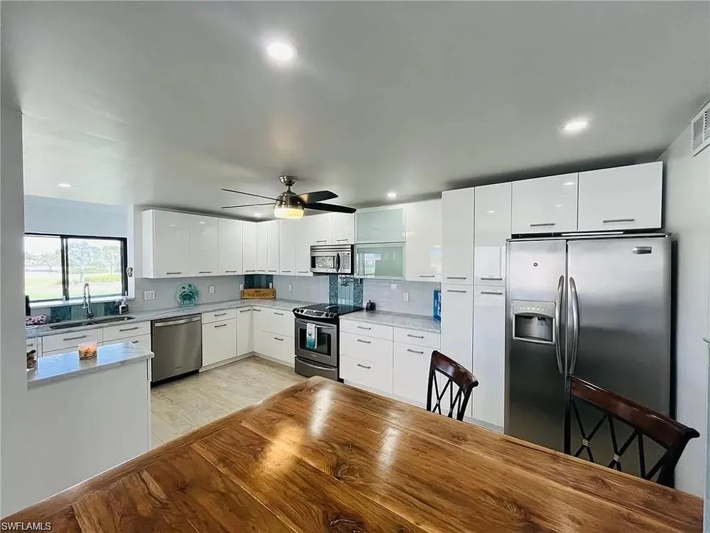 7410 Lake Breeze Drive #210 Fort Myers, FL 33907