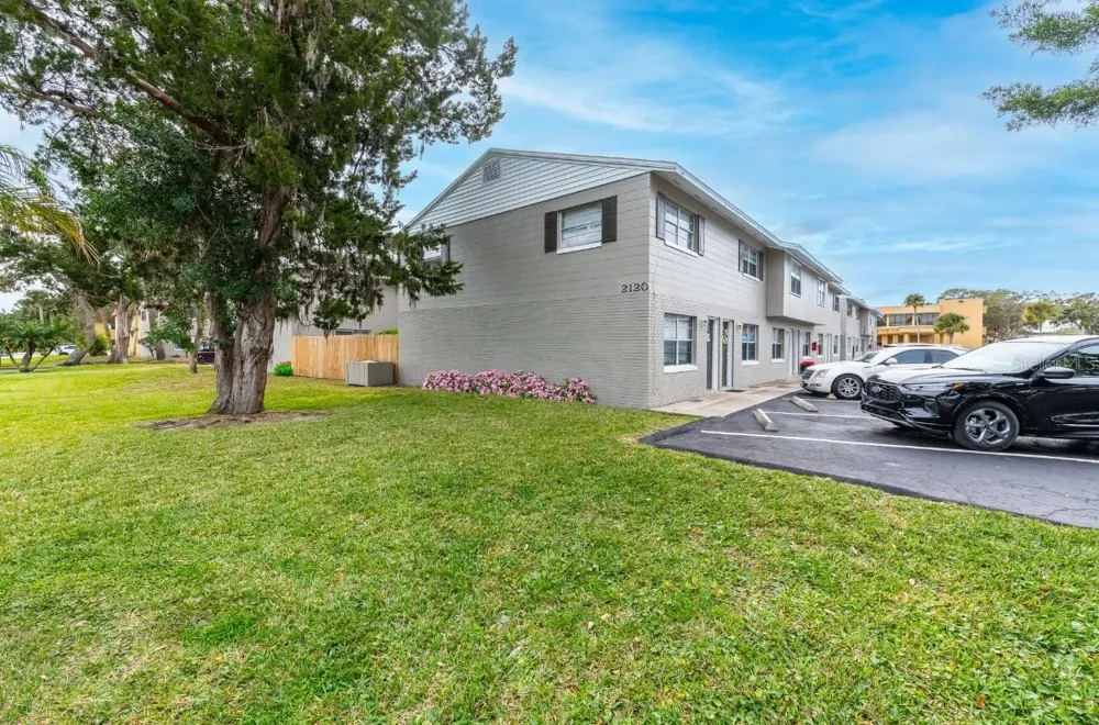 2140 S PALMETTO AVENUE #38 South Daytona, FL 32119