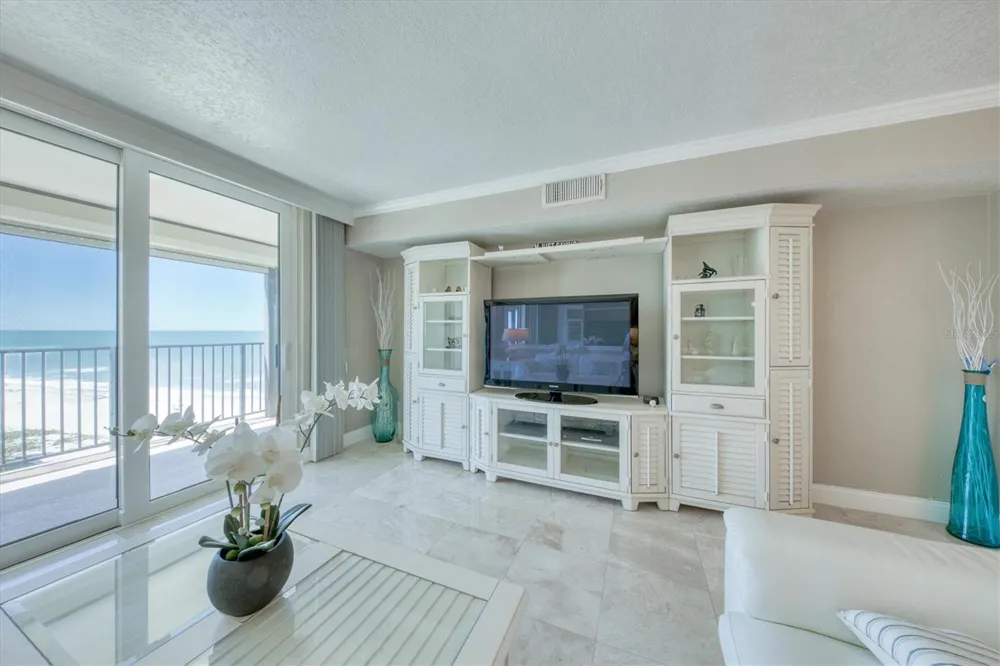 1460 GULF BOULEVARD #1002 Clearwater, FL 33767