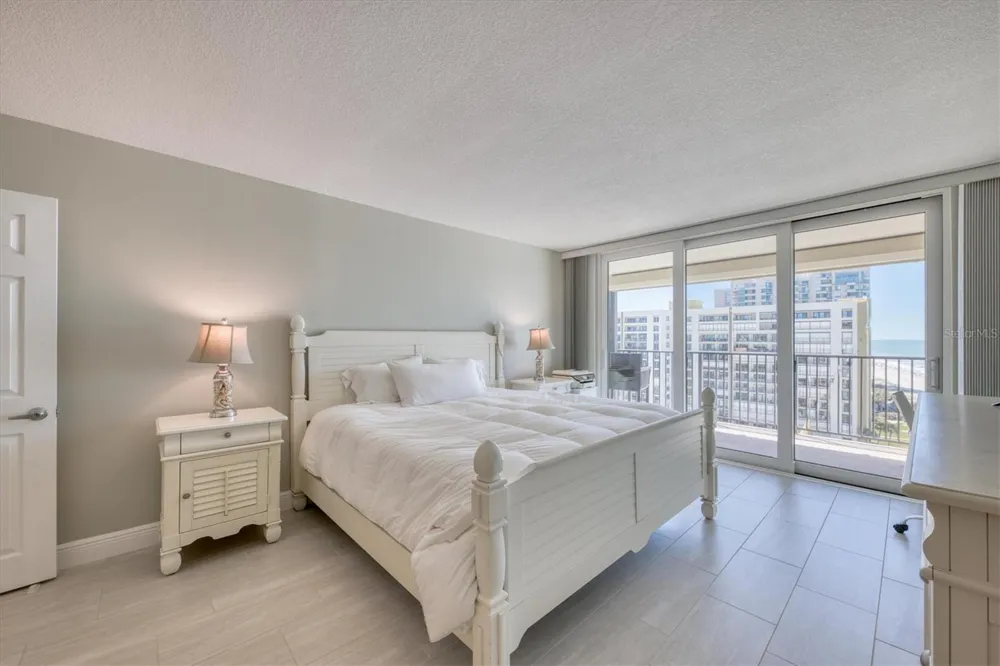 1460 GULF BOULEVARD #1002 Clearwater, FL 33767