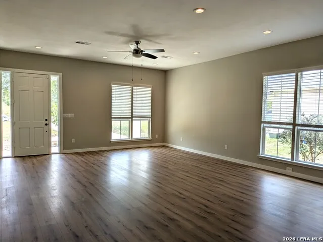 910 COUNTRY CLUB DR Seguin, TX 78155