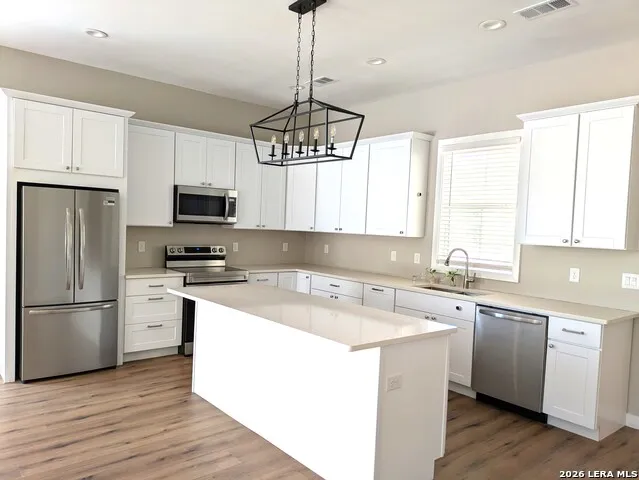 910 COUNTRY CLUB DR Seguin, TX 78155