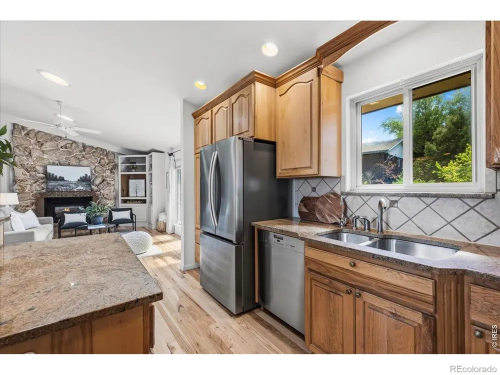 3035 Lakeshore Drive Longmont, CO 80503