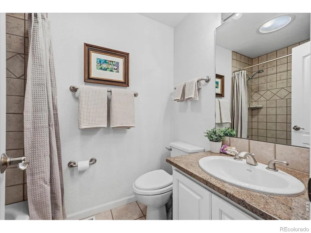 3035 Lakeshore Drive Longmont, CO 80503