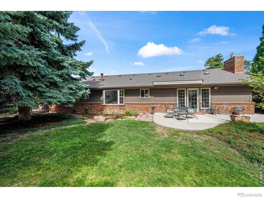 3035 Lakeshore Drive Longmont, CO 80503
