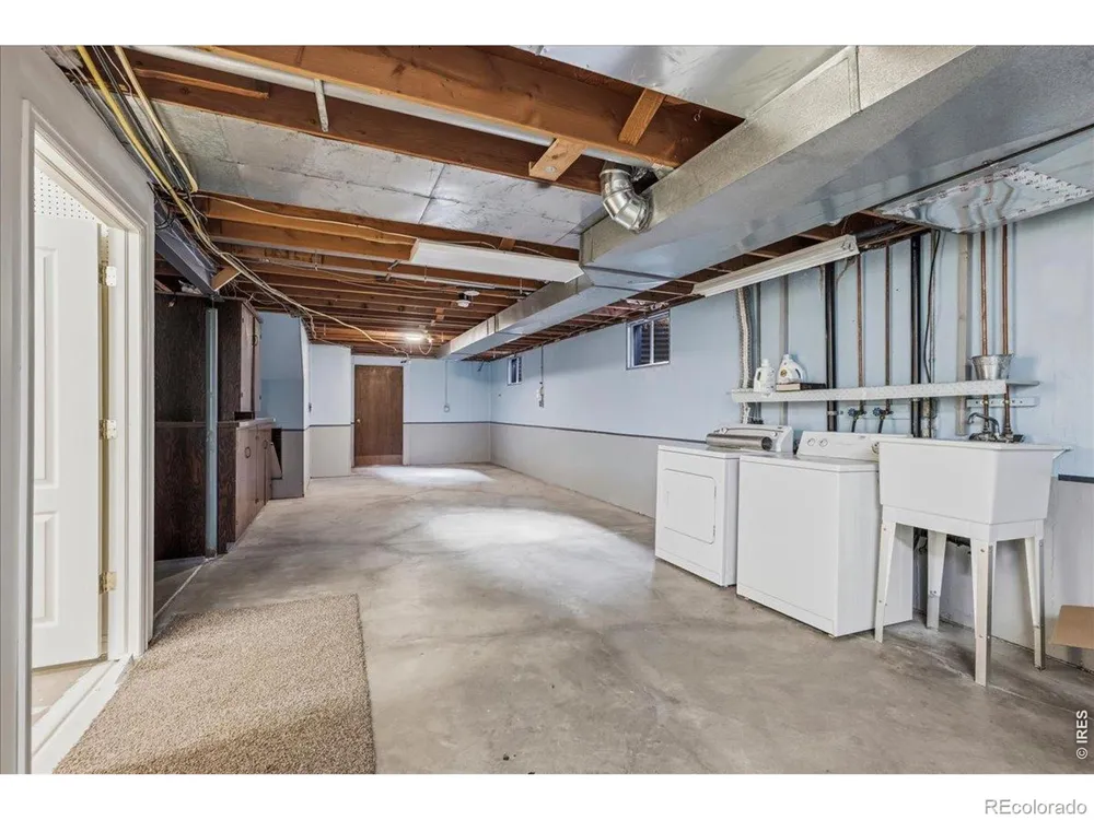 3035 Lakeshore Drive Longmont, CO 80503