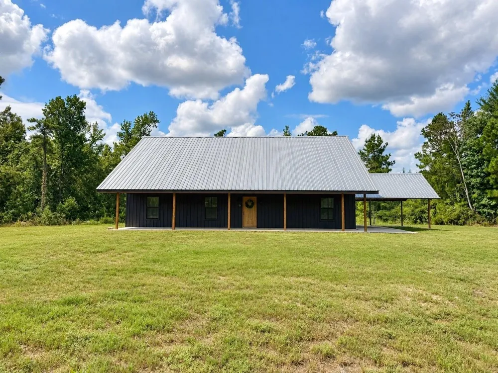 292 Bill Stickley Road Zavalla, TX 75980