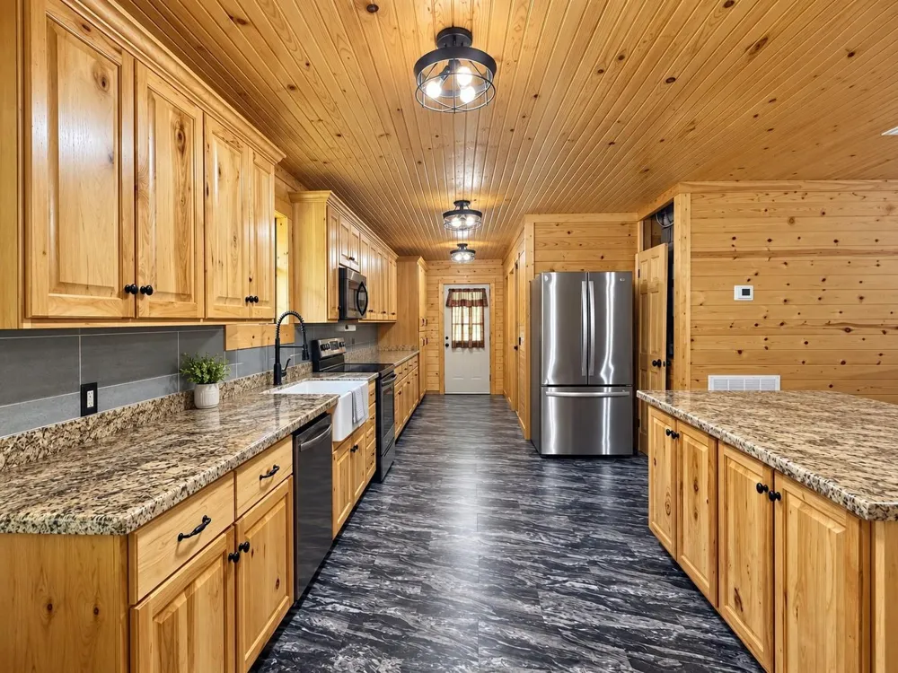 292 Bill Stickley Road Zavalla, TX 75980