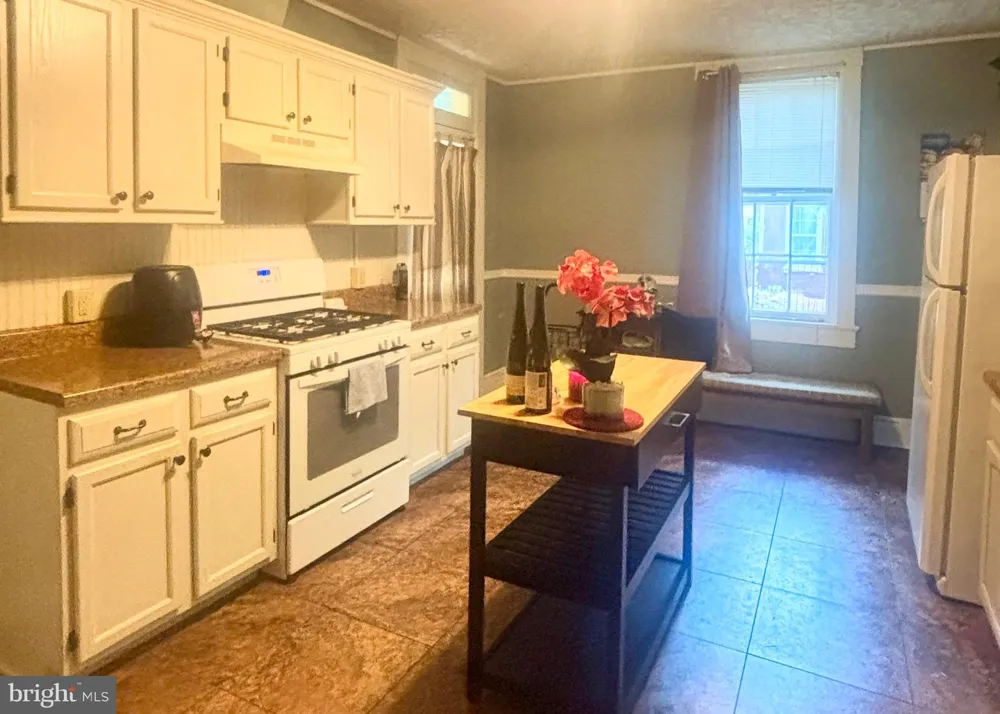 419 W ORANGE STREET Lancaster, PA 17603